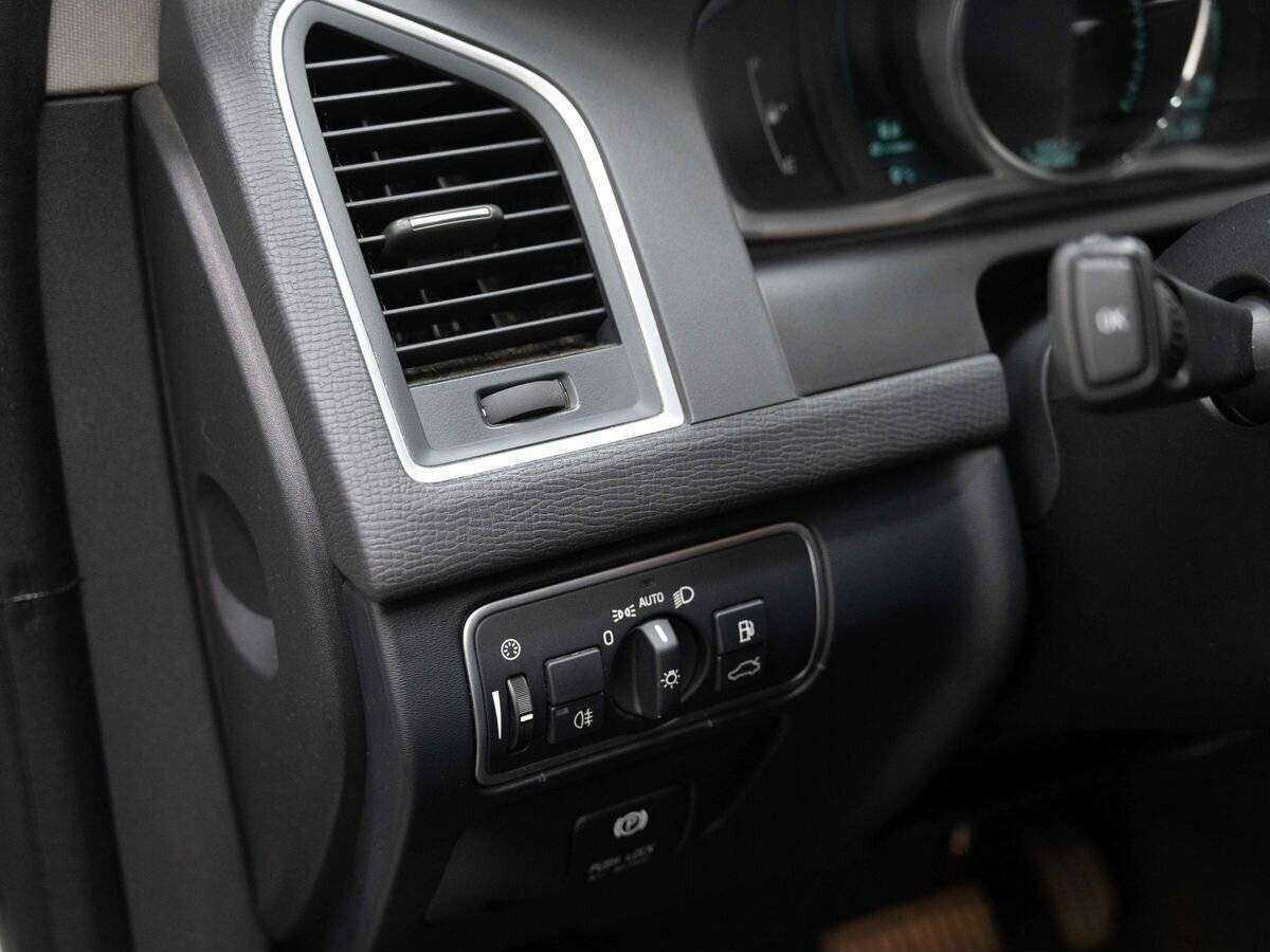 Продажа Б/У Вольво ИксЦ60. Фото: #17