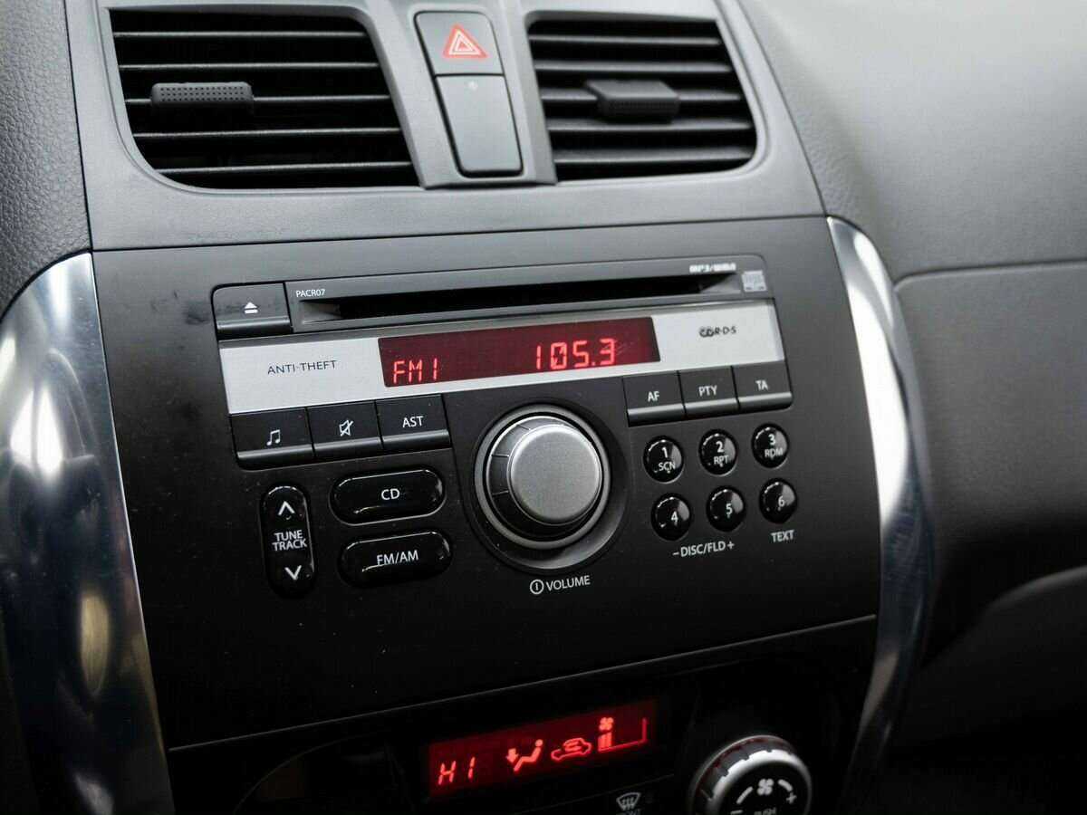 Продажа Б/У Сузуки С-Икс4. Фото: #17