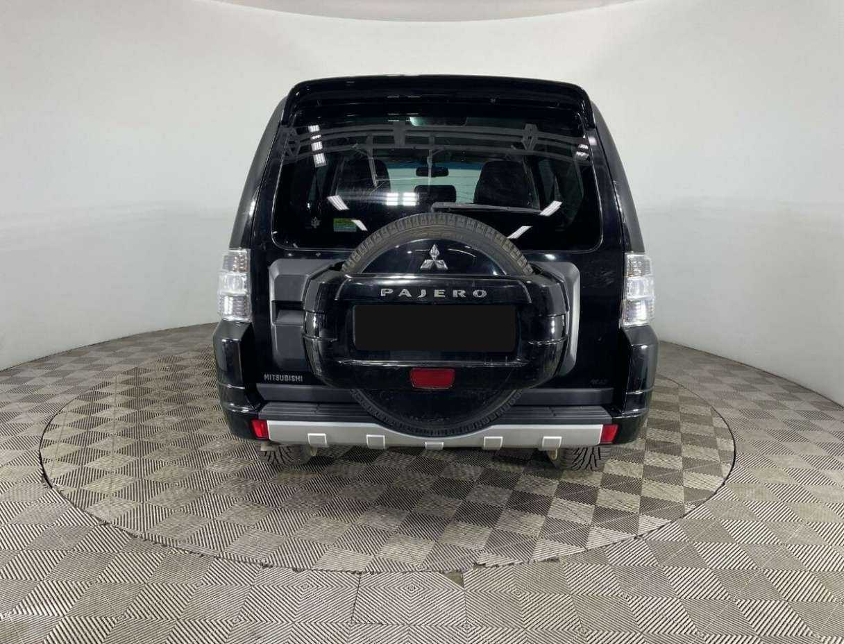 Продажа Б/У Митсубиши Паджеро. Фото: #2