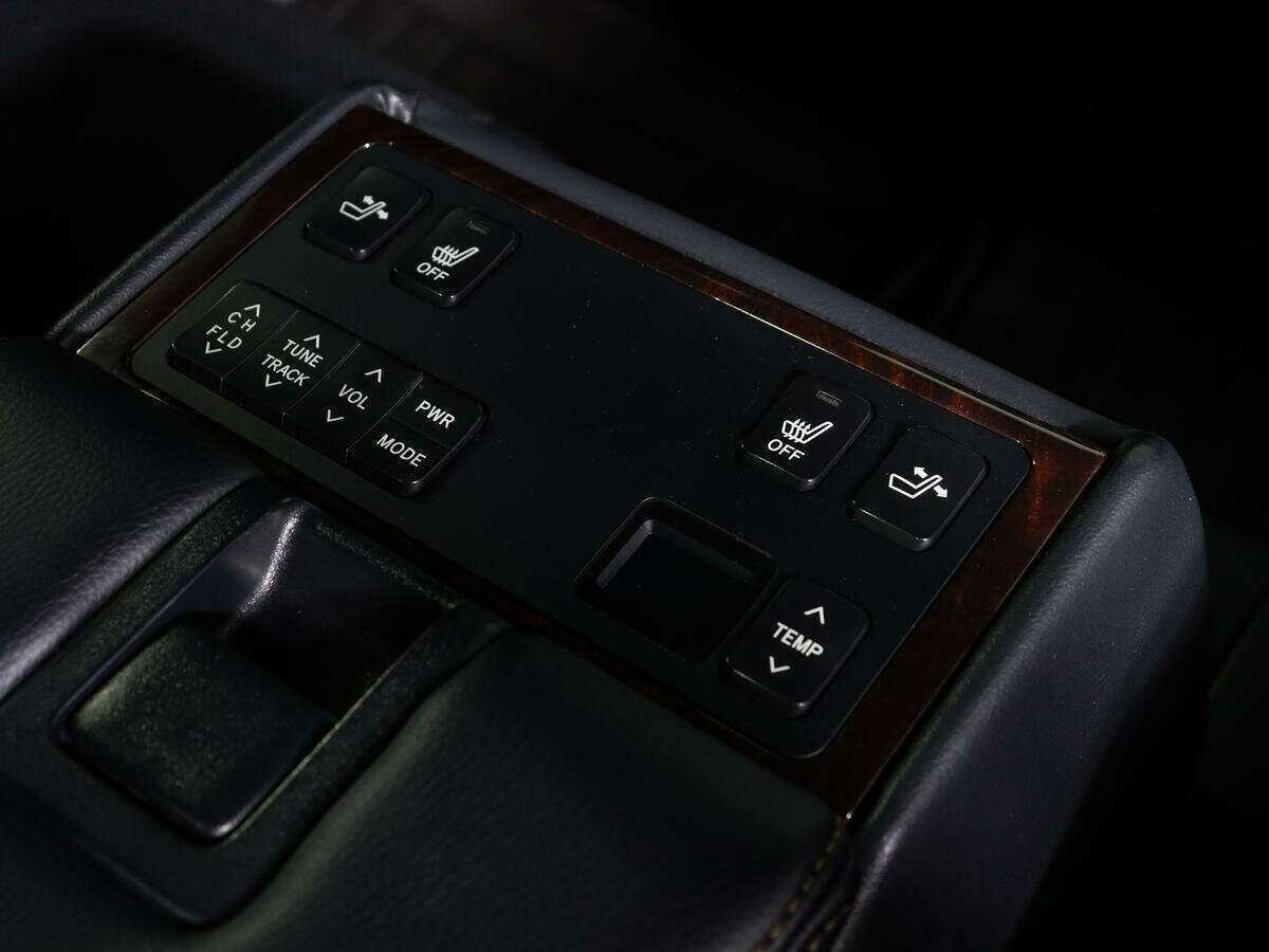 Продажа Б/У Тойота Камри. Фото: #14