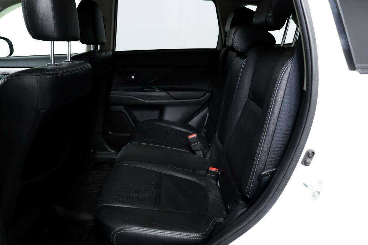 Продажа Б/У Митсубиши Оутлэндер. Фото: #11