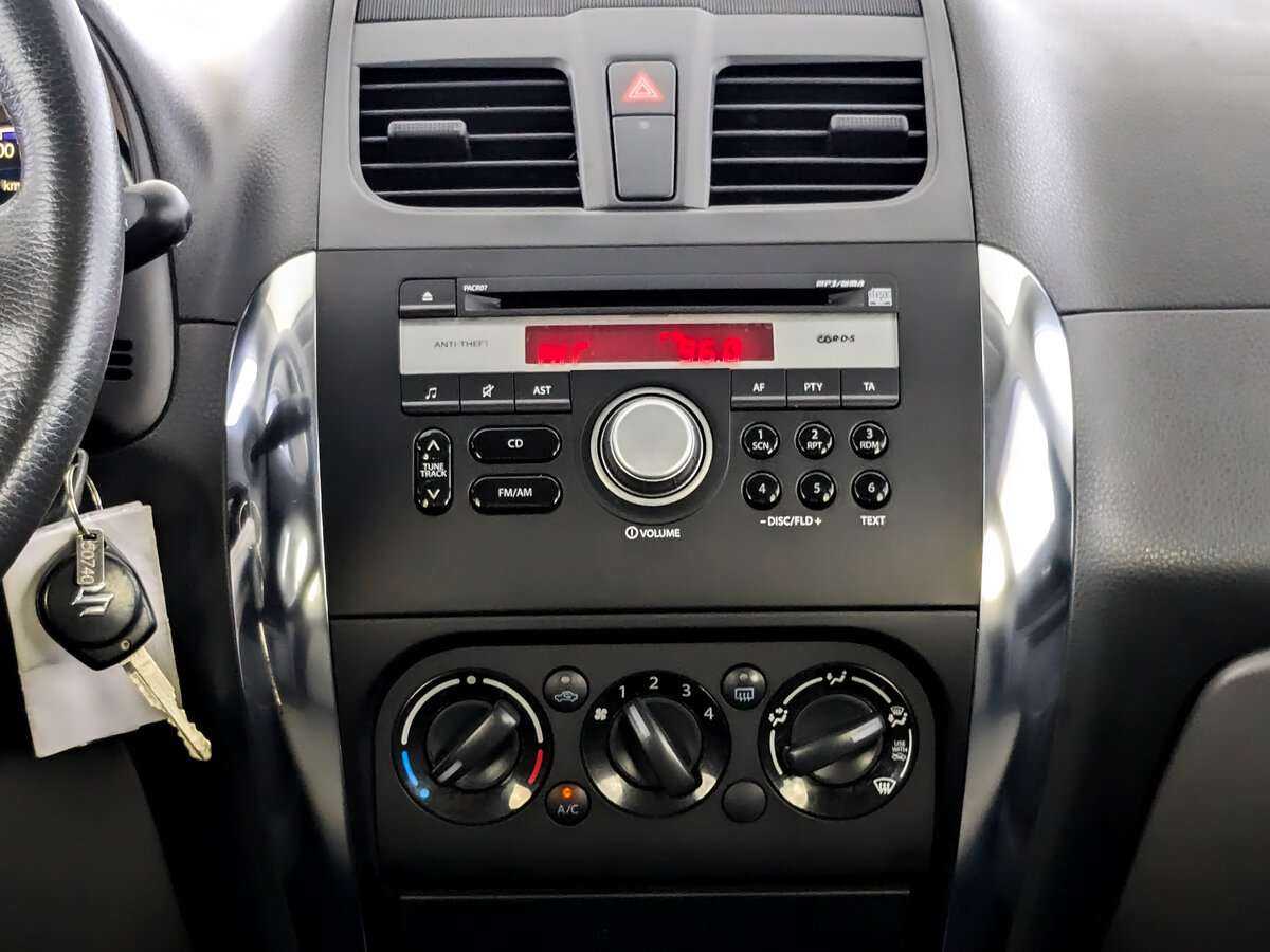 Продажа Б/У Сузуки С-Икс4. Фото: #12