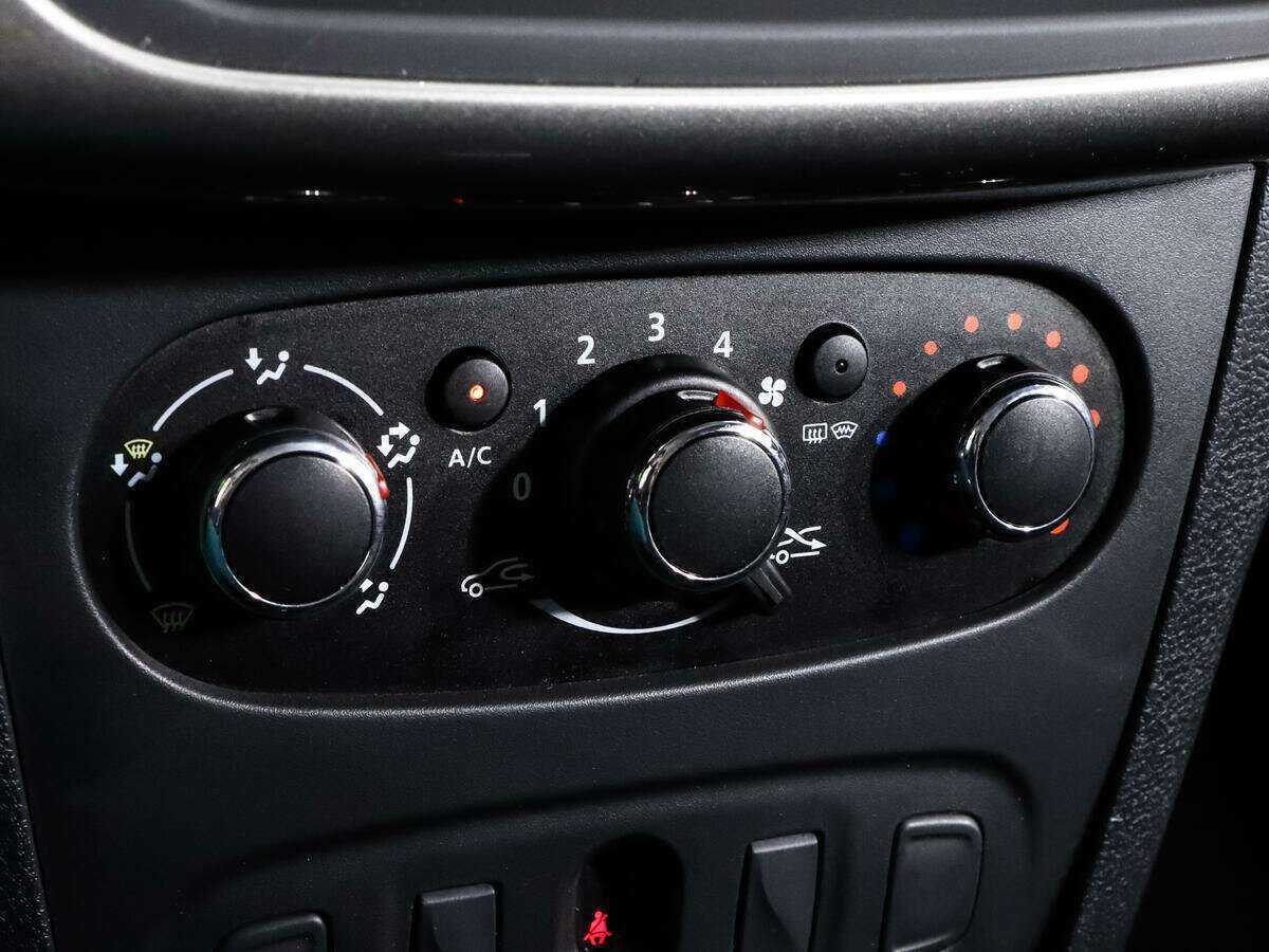 Продажа Б/У Рено Логан. Фото: #11