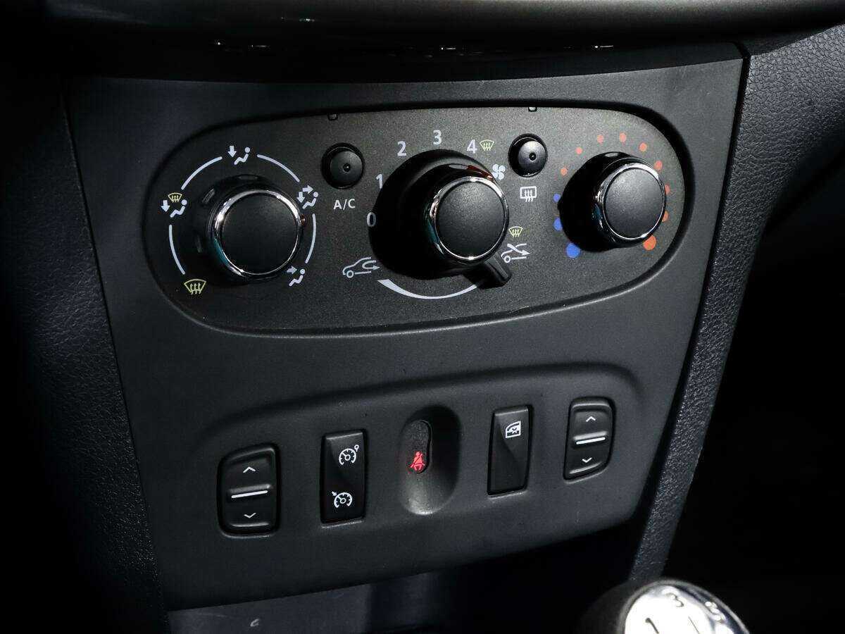 Продажа Б/У Рено Логан. Фото: #12