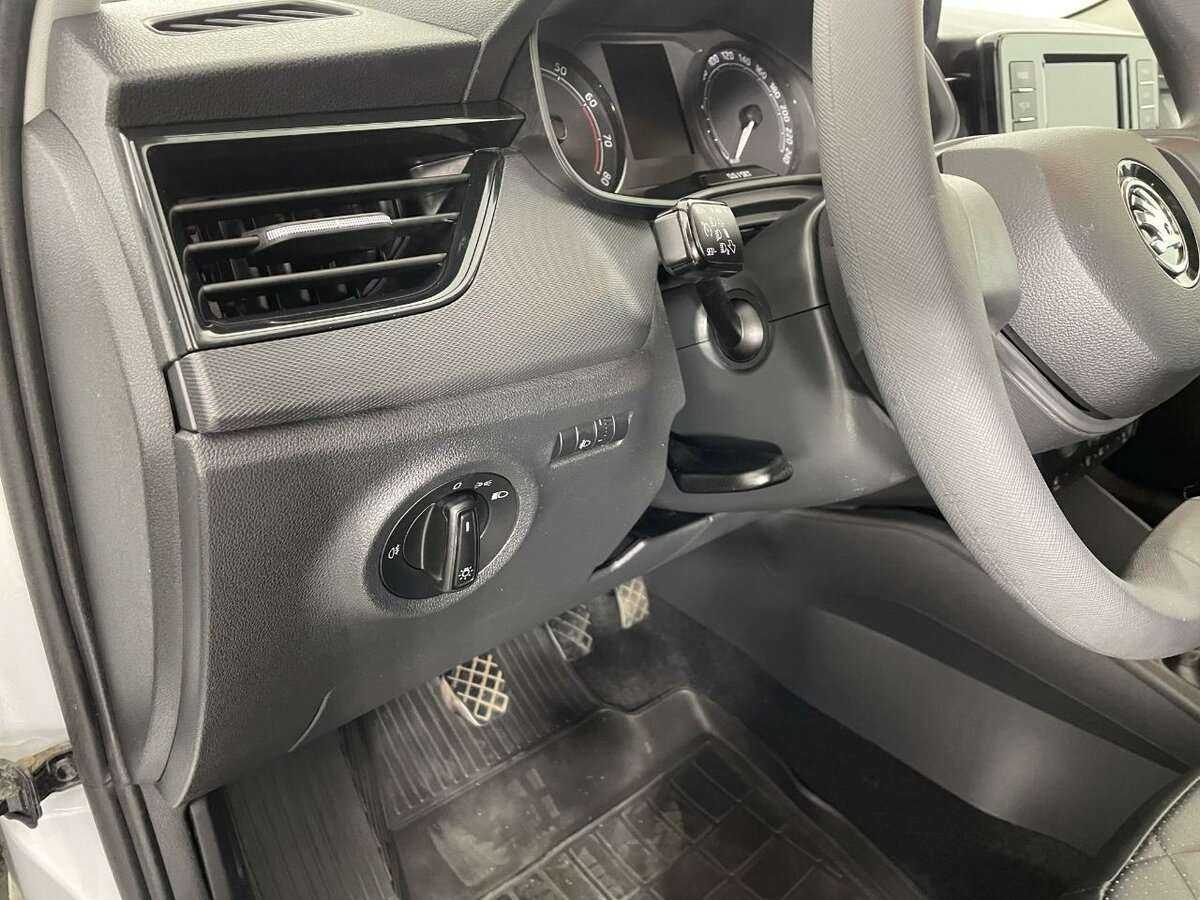 Продажа Б/У Шкода Рапид. Фото: #8