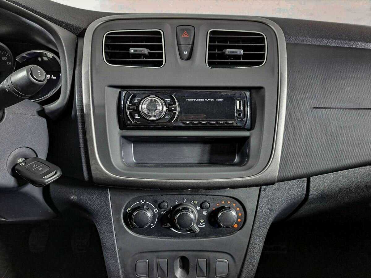 Продажа Б/У Рено Логан. Фото: #12