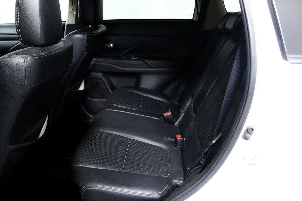 Продажа Б/У Митсубиши Оутлэндер. Фото: #11