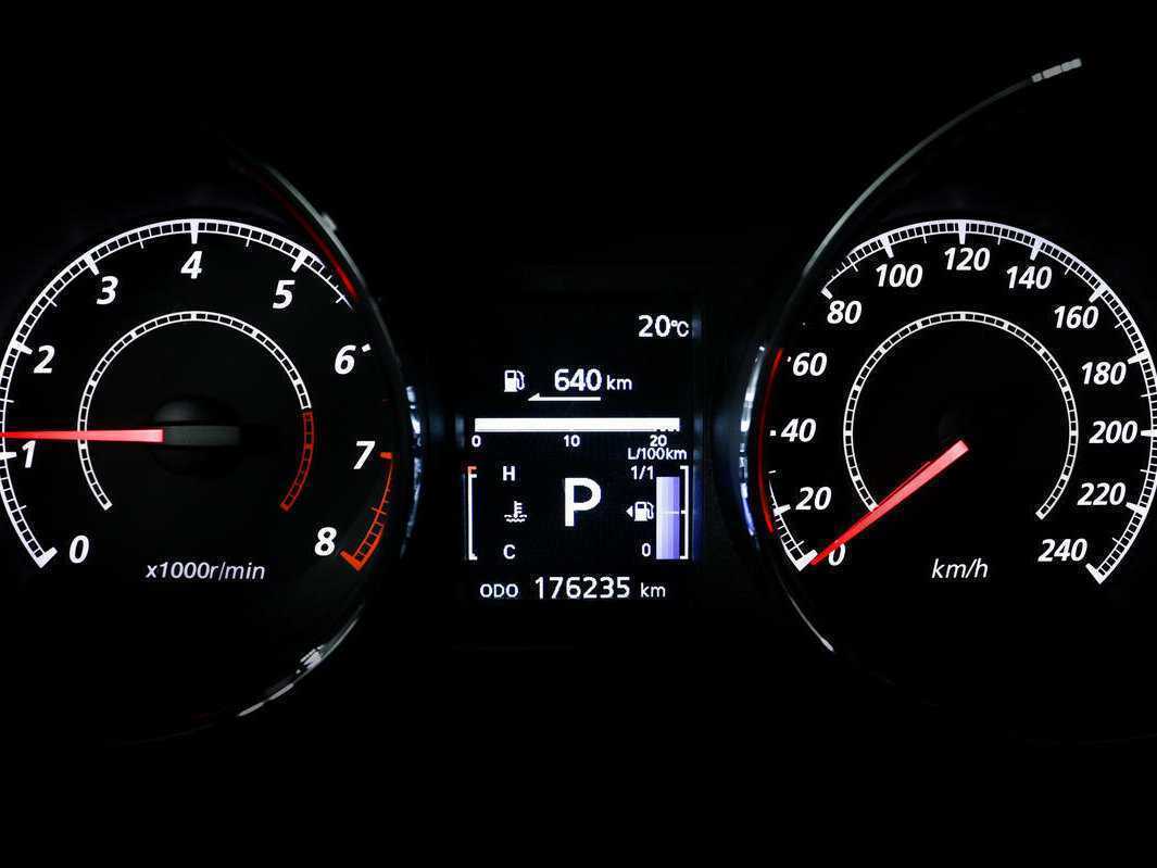 Продажа Б/У Митсубиши АС-Икс. Фото: #9