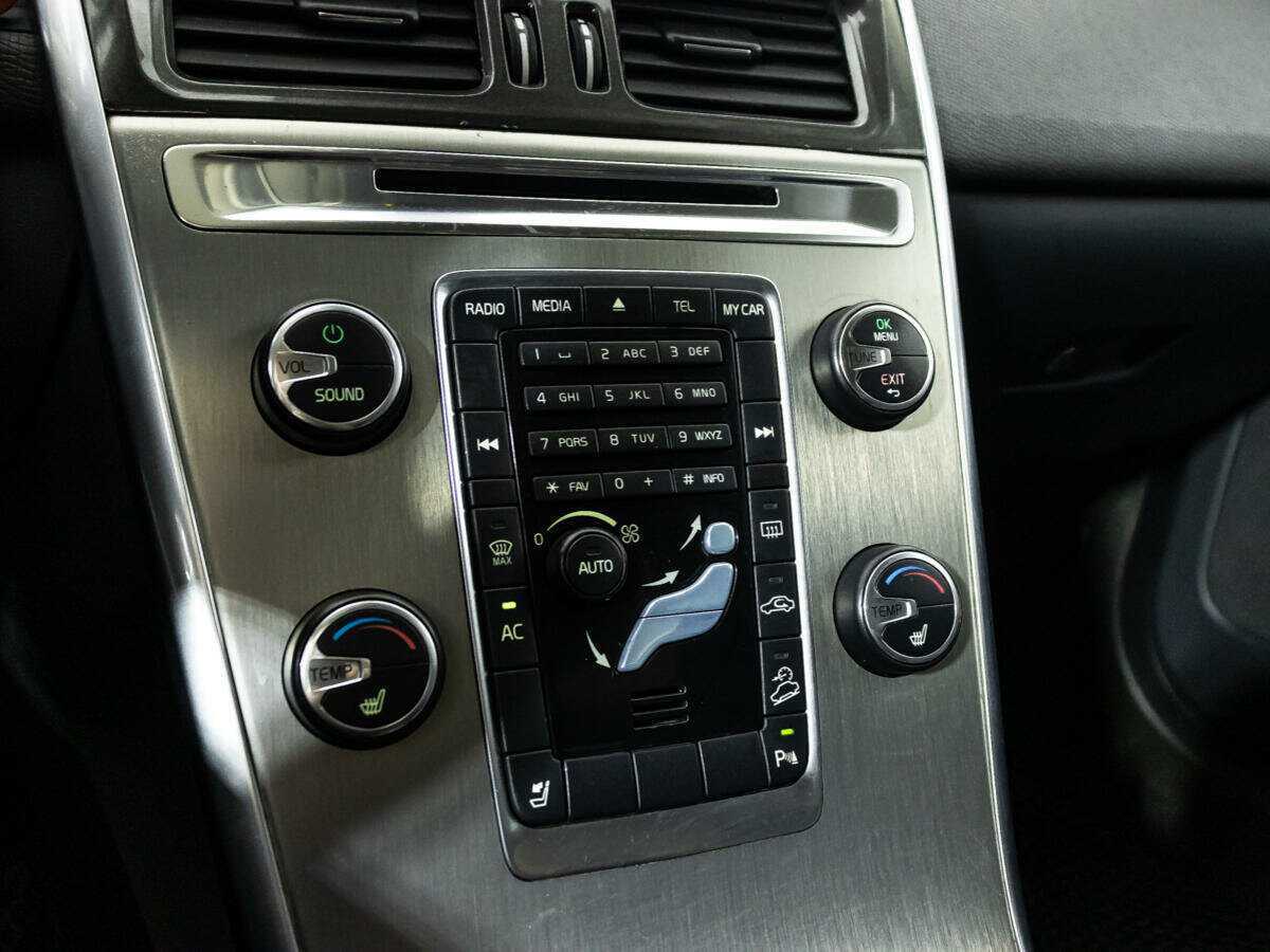 Продажа Б/У Вольво ИксЦ60. Фото: #16