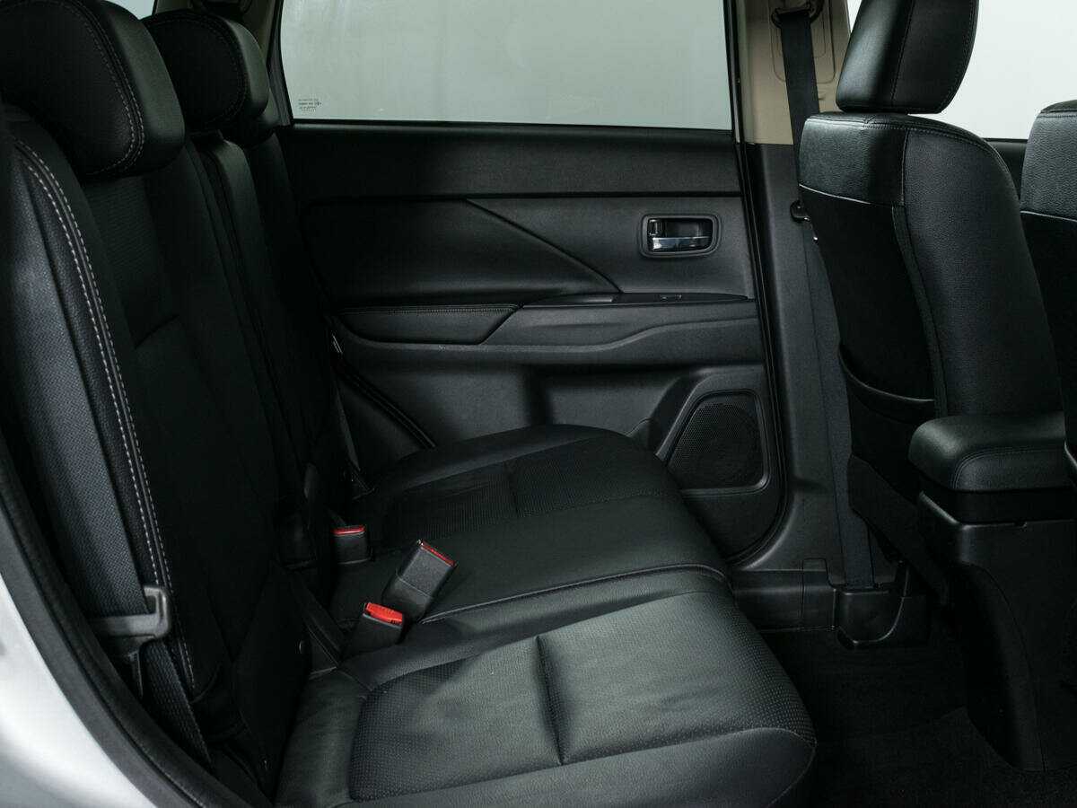 Продажа Б/У Митсубиши Оутлэндер. Фото: #9