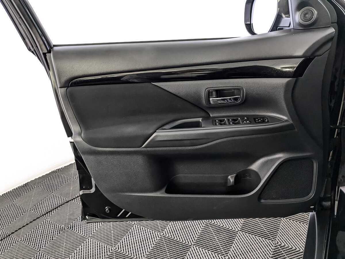 Продажа Б/У Митсубиши Оутлэндер. Фото: #14