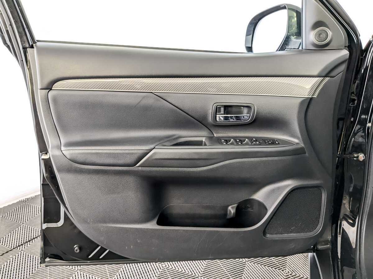 Продажа Б/У Митсубиши Оутлэндер. Фото: #18