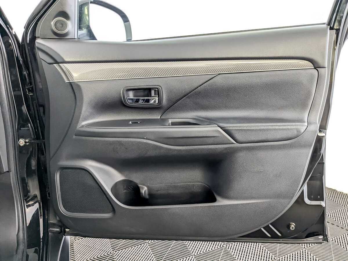 Продажа Б/У Митсубиши Оутлэндер. Фото: #23