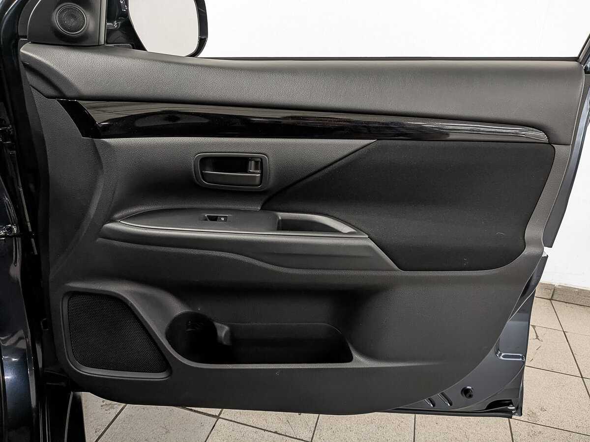 Продажа Б/У Митсубиши Оутлэндер. Фото: #21