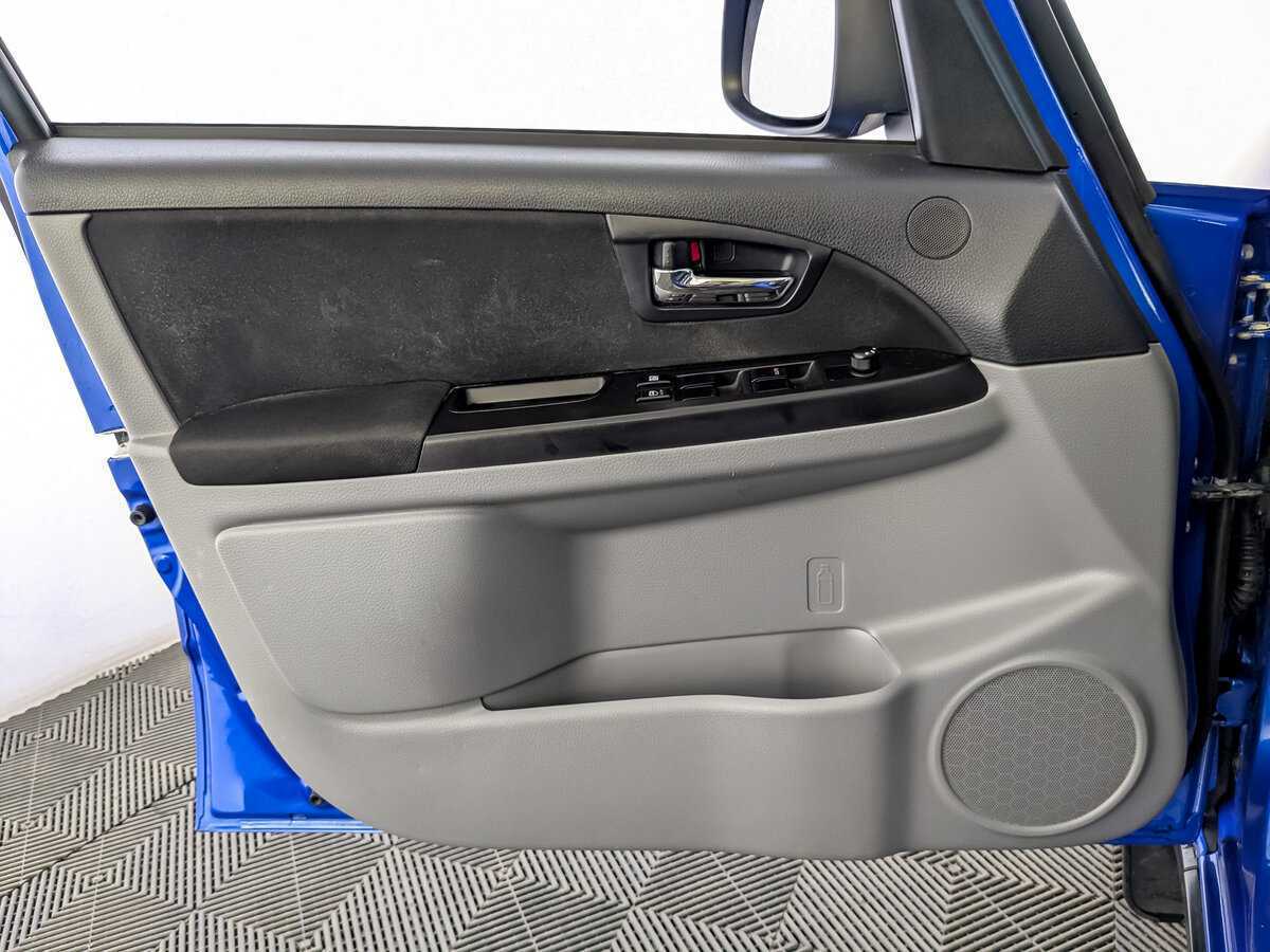 Продажа Б/У Сузуки С-Икс4. Фото: #18