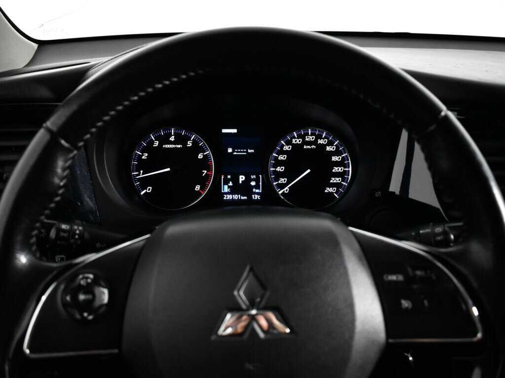 Продажа Б/У Митсубиши Оутлэндер. Фото: #10