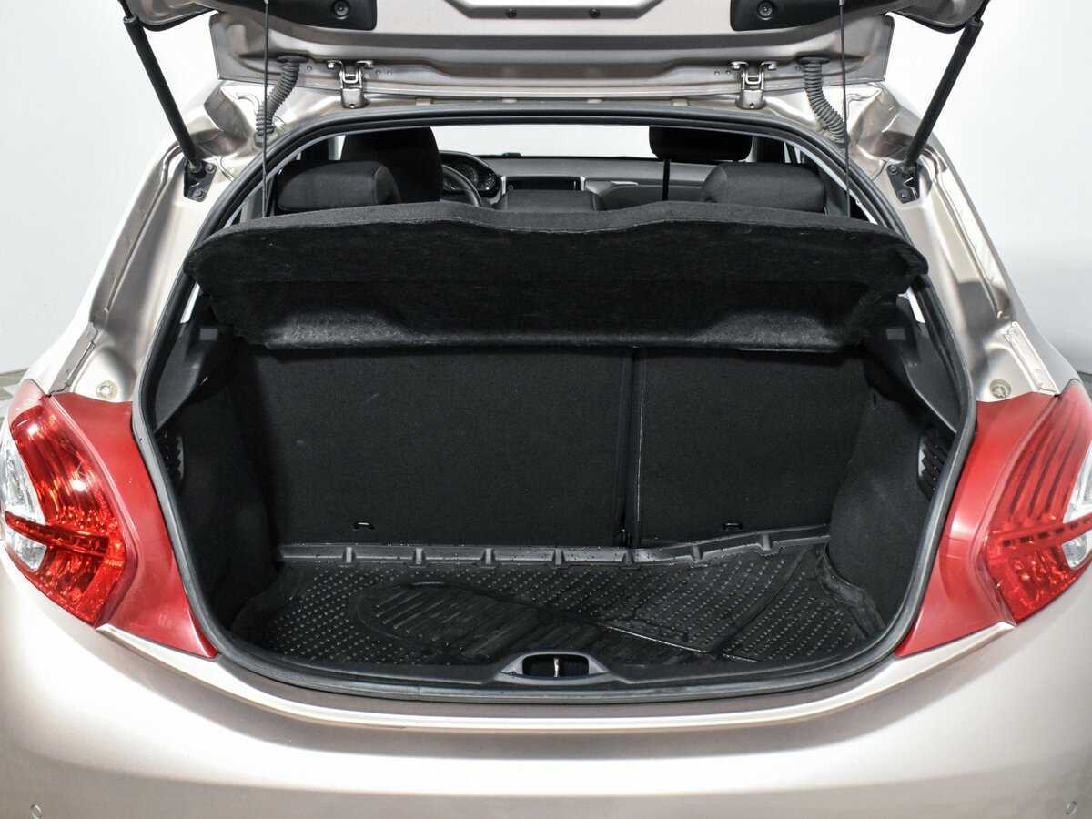 Продажа Б/У Пежо 208. Фото: #21