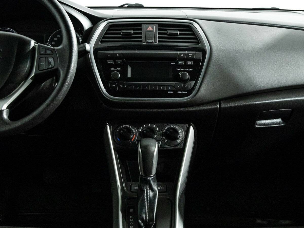 Продажа Б/У Сузуки С-Икс4. Фото: #13