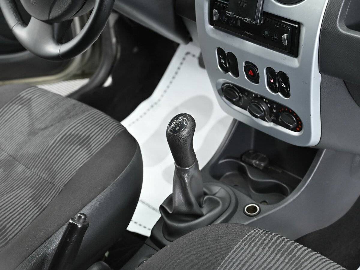 Продажа Б/У Рено Логан. Фото: #8