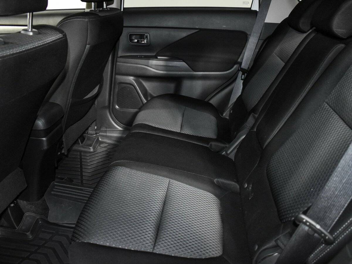 Продажа Б/У Митсубиши Оутлэндер. Фото: #13