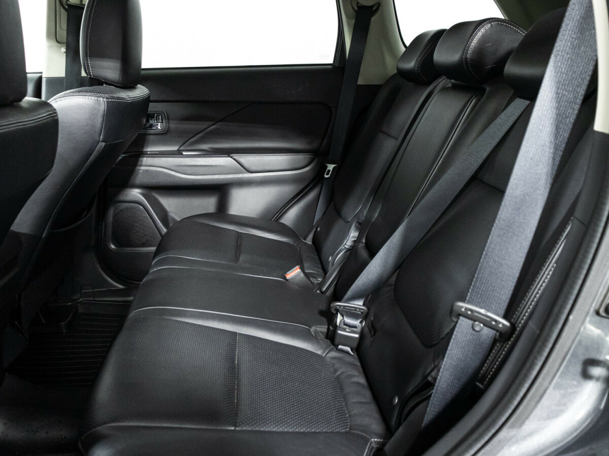 Продажа Б/У Митсубиши Оутлэндер. Фото: #9