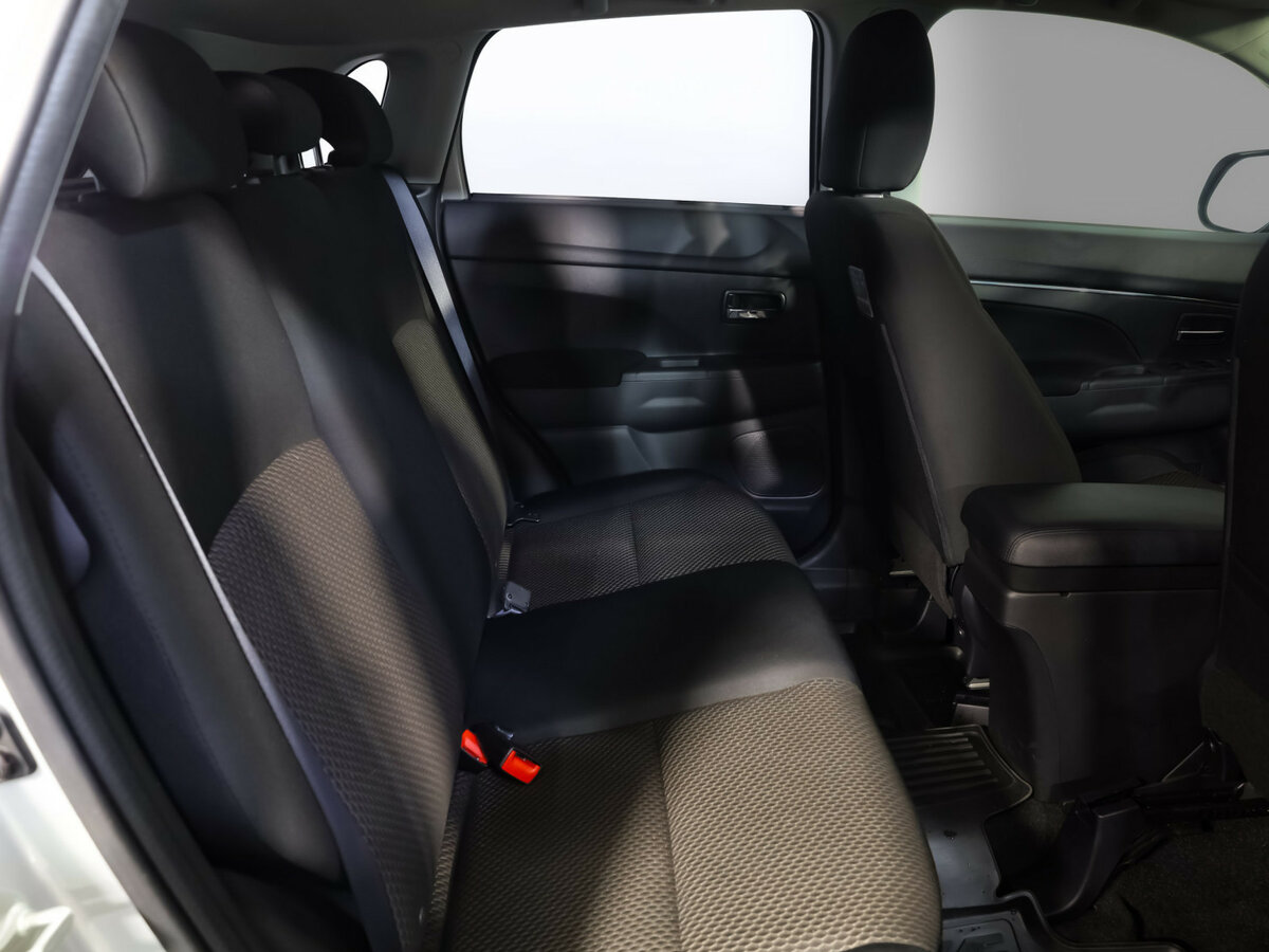 Продажа Б/У Митсубиши АС-Икс. Фото: #18